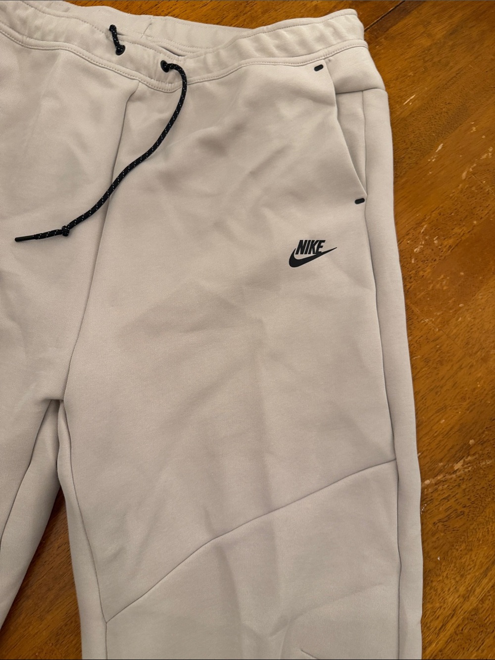 Nike Men’s Light Beige Fleece Joggers with Black Logo xl - Picture 6 of 16